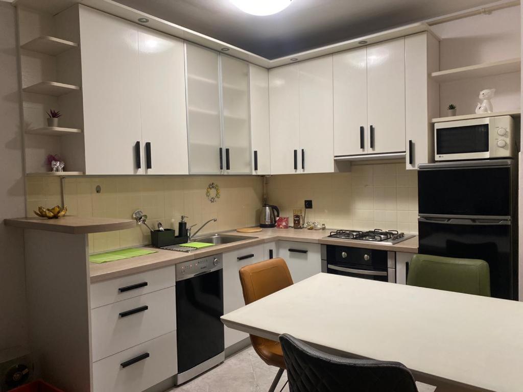 Affordable Apartments 8 Загреб Екстериор снимка
